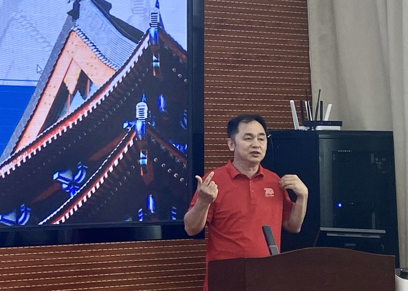王庆忠老师介绍英语笔译专业学位授权点情